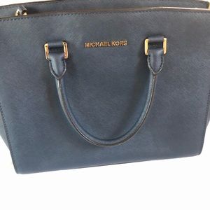Michael Kors purse